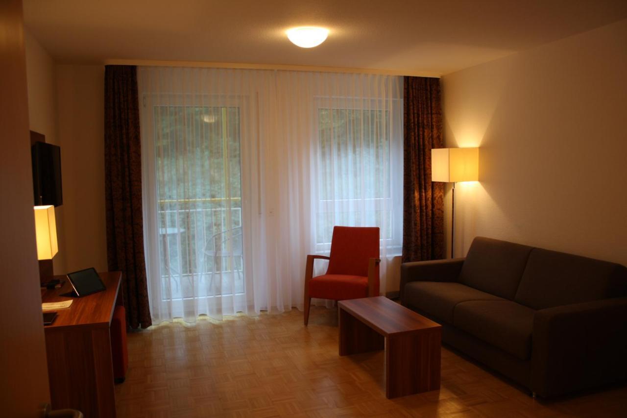 Hotel & Residenz Am Kurpark Schlangenbad Exterior photo